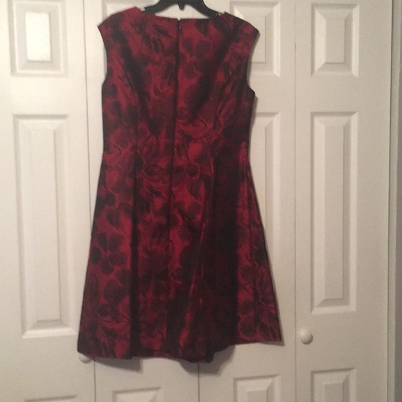 Elegant Dress red and black - Picture 3 of 4